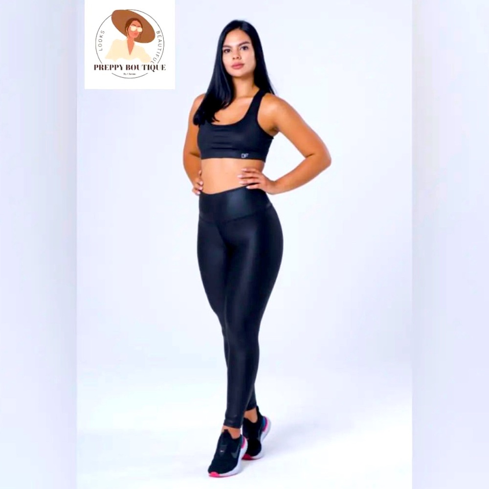 Leather effect leggings for all occasions
